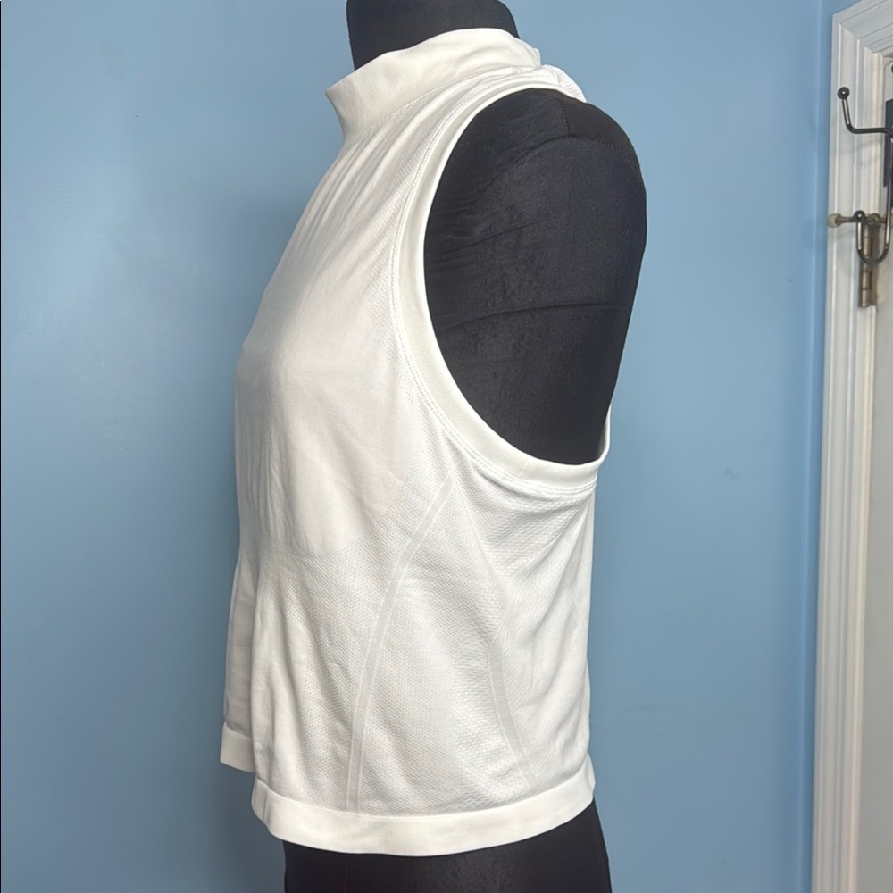 Athleta Momentum Seamless Mock Tank White Size L - Picture 6 of 9